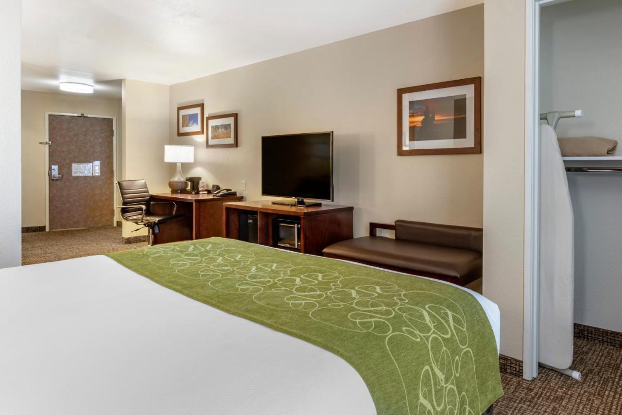 Comfort Suites Fernley Exteriér fotografie